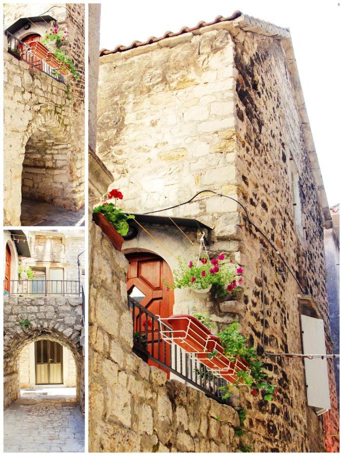 Apartment In The Centre Of Trogir Buitenkant foto